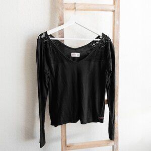 Hollister Black Lace Shoulder Top Size Small Long Sleeve V-Neck Tee